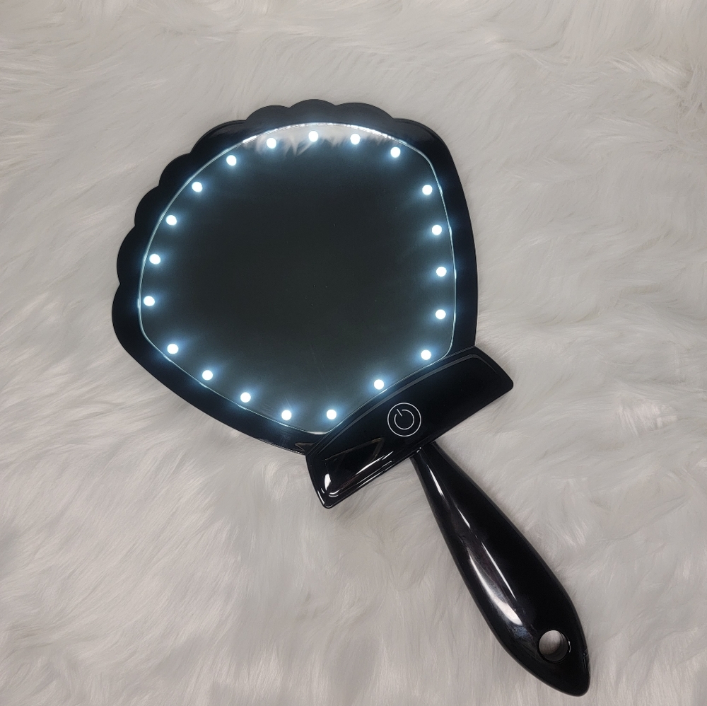 Handheld LED mirror. - Picture 3 of 7